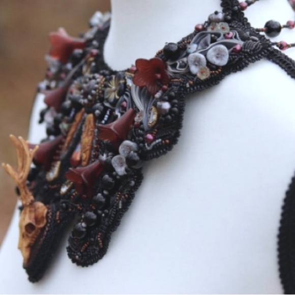 Gothic Animal Skull Statement Artisan Necklace w/ Star Garnet Art Piece - Picture 3 of 4